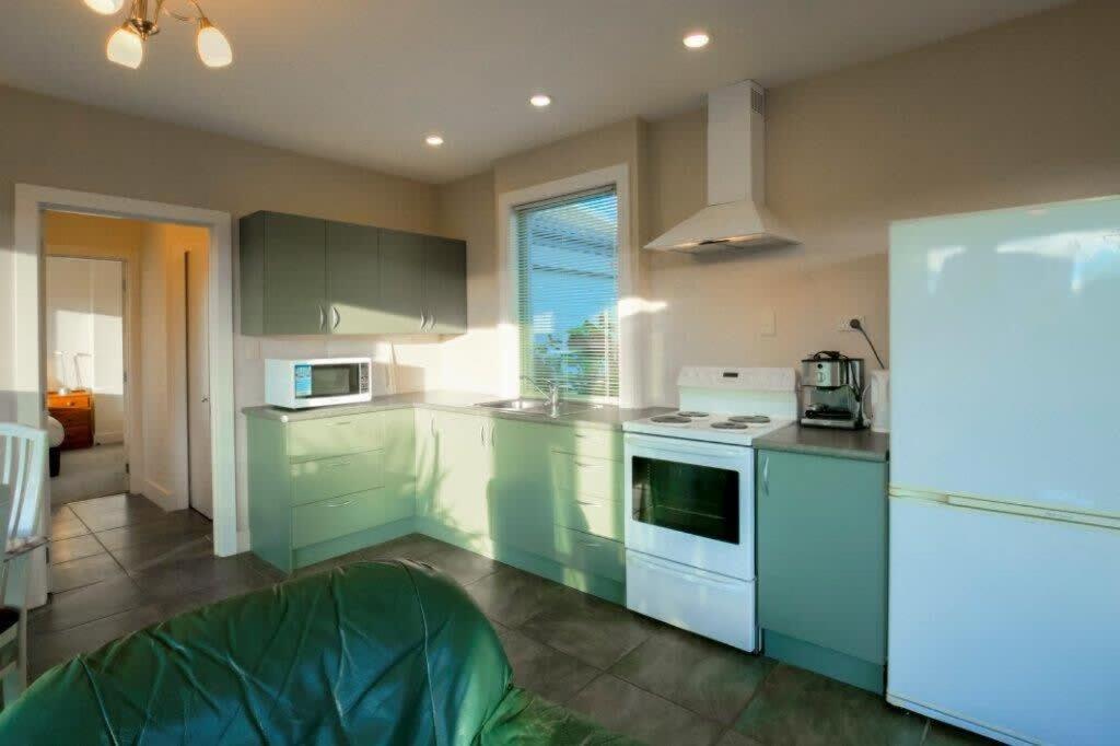 Cosy On Kingston Apartment Albert Town Екстериор снимка