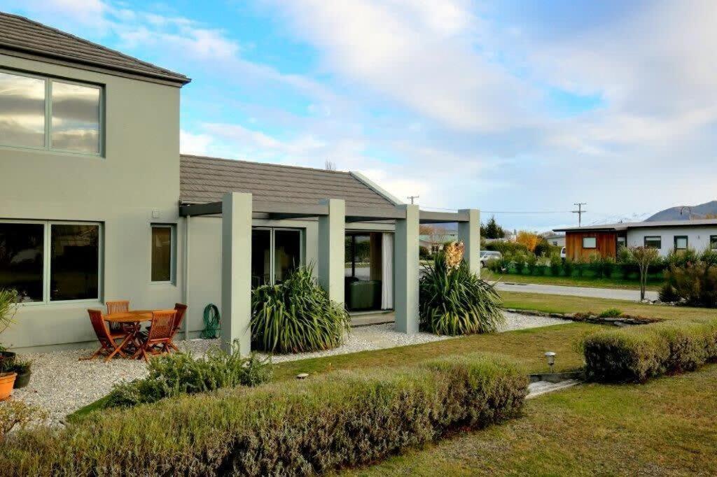 Cosy On Kingston Apartment Albert Town Екстериор снимка